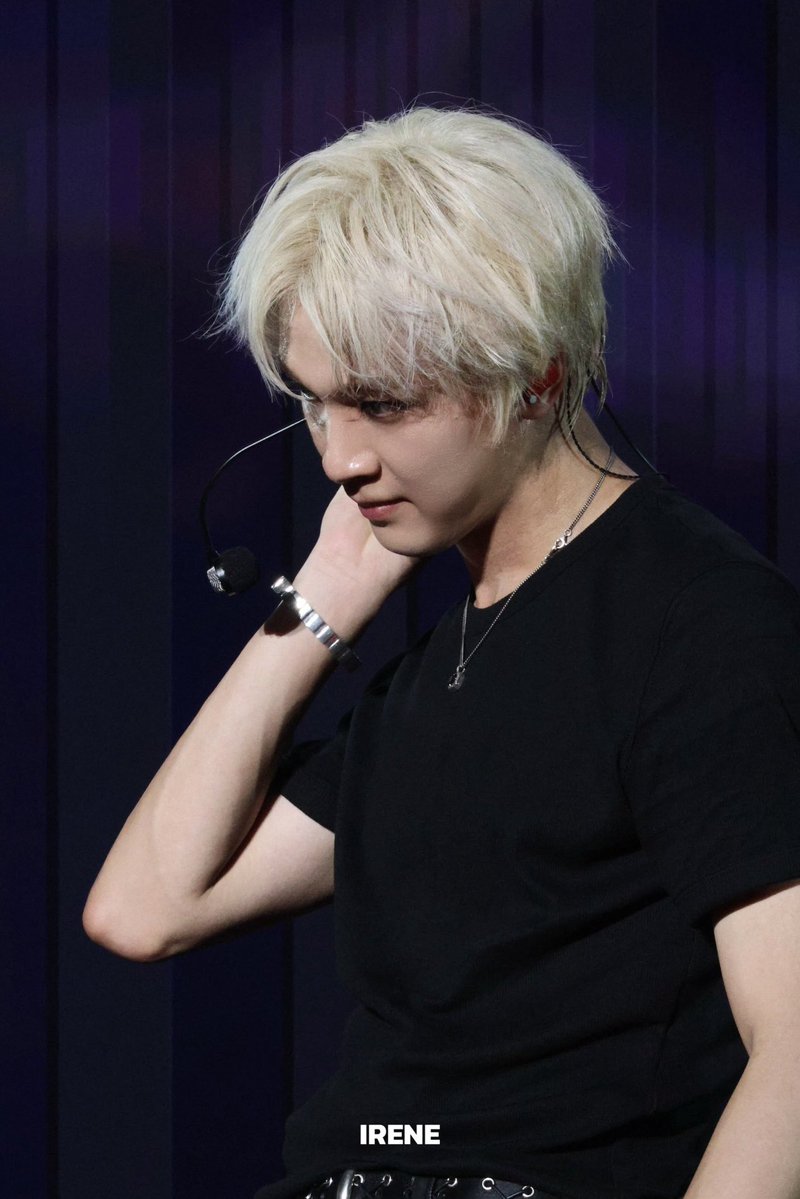 belovedmkhc's tweet photo. i love this ceo and idol vibe https://t.co/lcd2Hs3njp