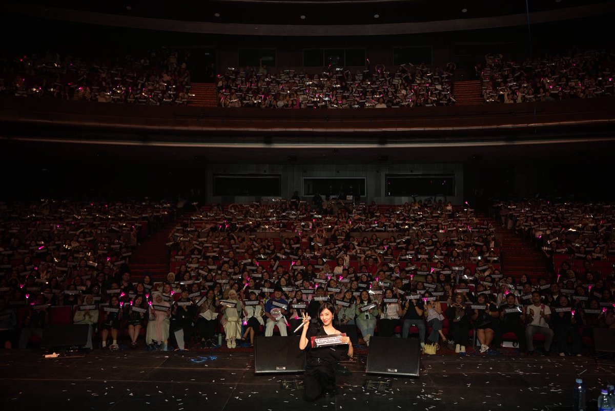 teampmg_kr's tweet photo. Tiffany Young 티파니 영

Edge of Calm Tour in Jakarta
See you at the next stop 🎶

#TiffanyYoung #티파니영
#EdgeofCalm
#TEAMPMG https://t.co/u5yFWKalz5