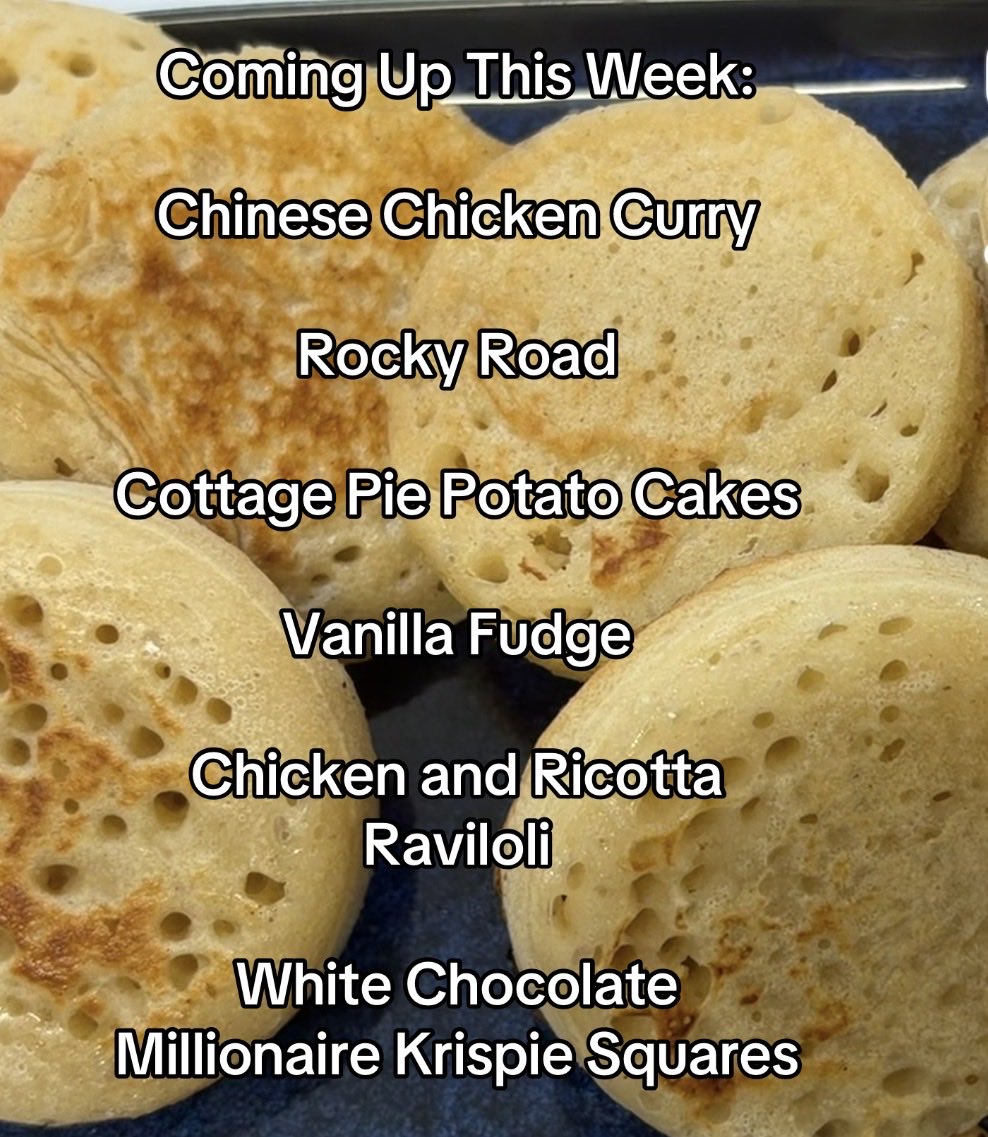 Chezzieskitchen's tweet photo. I can’t wait to share these recipes with you all this week :) In October I will be sharing a different Halloween Recipe everyday too! https://t.co/z8n4Zn5TyO