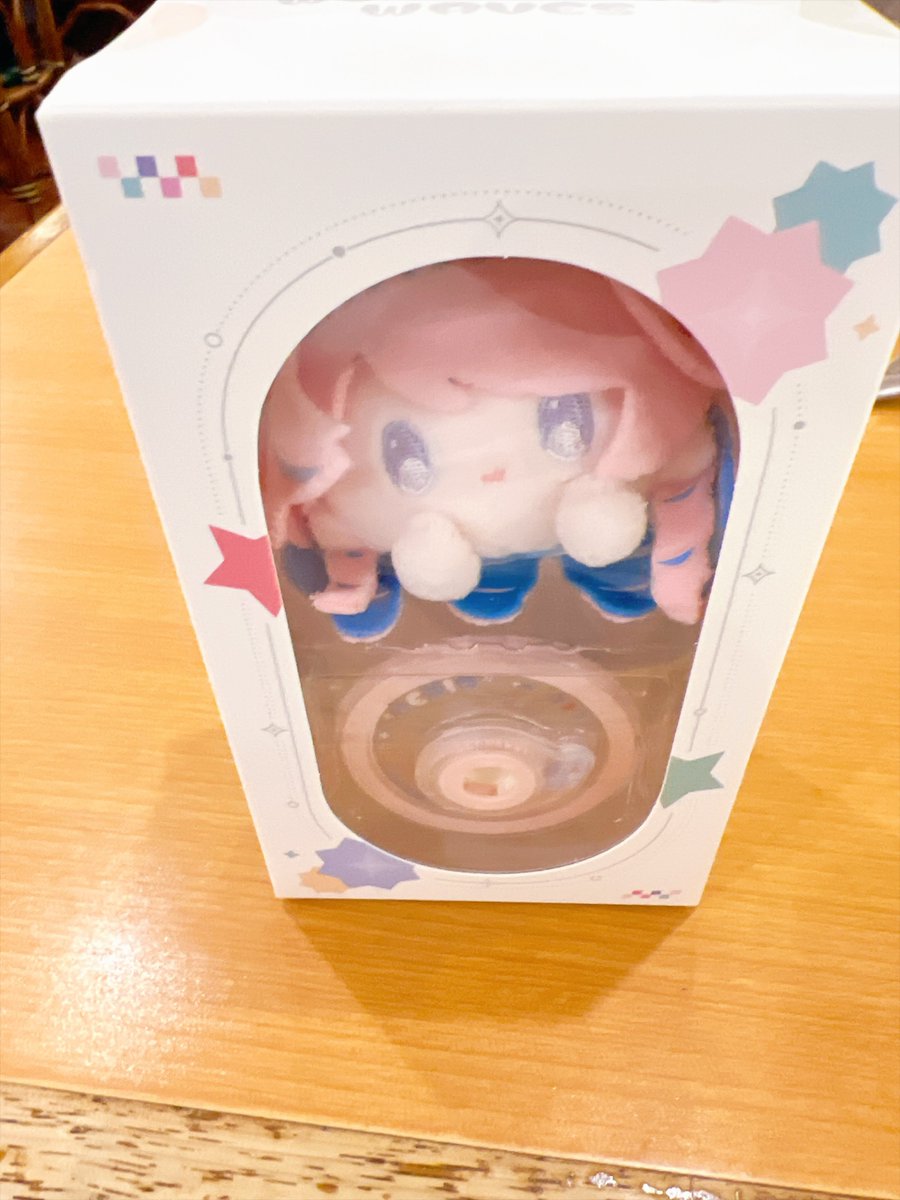 restore_rice's tweet photo. ゲットしたやつ確認してたら目が合って神 https://t.co/tZqfgTB9GL