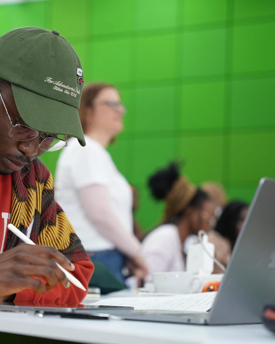 bookdash's tweet photo. It's a race to the finish line! With one hour to go, the teams are putting the finishing touches to their stories. We look forward to Storytime when teams will read their story aloud. ✨@go2uj

Find free downloadable children's storybooks here: https://t.co/u2lAKhEbSo https://t.co/2gvmemjZlf