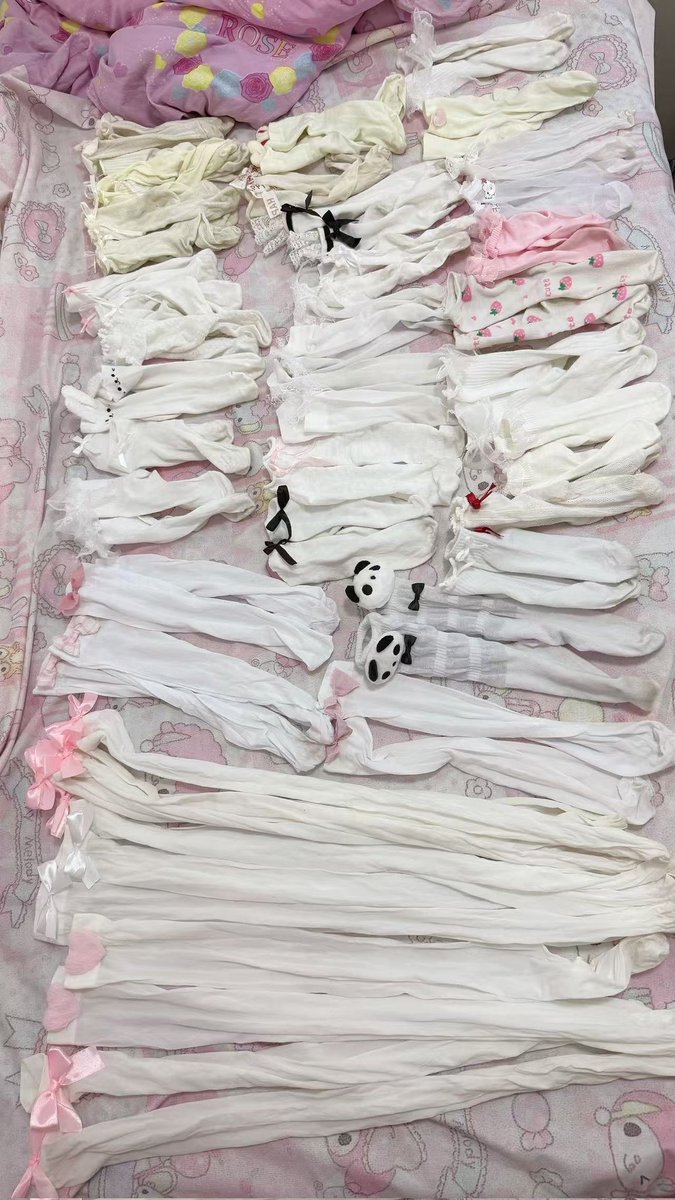 _haru__554765's tweet photo. 之所以好久才发一次扫楼作品  是因为认识了个富婆萝莉  给我库库发好看又可爱的袜子……导致我没精力去扫楼 https://t.co/Hn7Typ4pR9