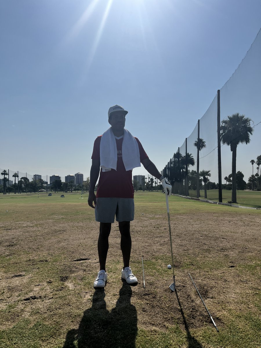 terencedaniels's tweet photo. 30 intentional range balls > 100 machine-gunned range balls.

Hit one.
Step away.
Pick a target.
Reset.
Hit another.

Practice playing golf.
Not just hitting golf balls. https://t.co/QHlvdZlwHn