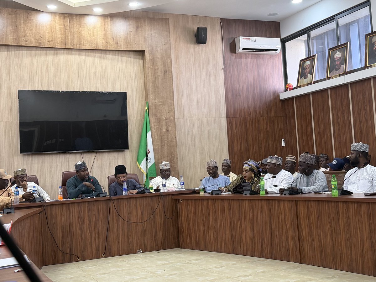 SurajBamalli's tweet photo. The Speaker of the Kaduna State House of Assembly and Chairman of the APC Stakeholders in Zone 2, Rt. Hon. @YusufLiman_ is currently chairing a strategic stakeholders’ meeting with representatives from all seven Local Government Areas across the Zone.

The meeting brings together key party stakeholders to deliberate on important issues and strengthen coordination ahead of the forthcoming political activities of our great party, the All Progressives Congress (APC).