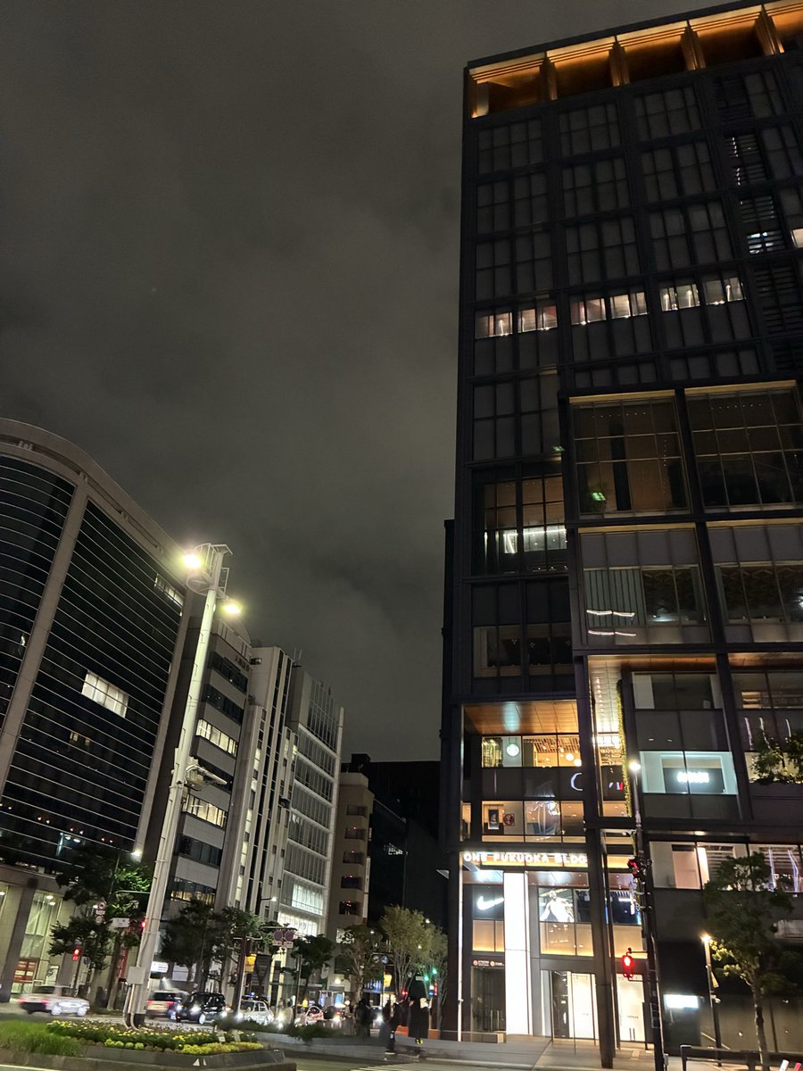 backtooth's tweet photo. #博多の夜
#歌手K https://t.co/M5KqfTMf3R