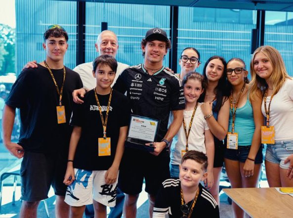 kimivault's tweet photo. when kimi met them the young kids from helpis onlus (organisations that runs anti-bullying prevention program) 

kimi told them “always ask help if you’re a victim of bullying, because you cant get through it alone.” ❤️

[corriere] https://t.co/VhXhFflR5B