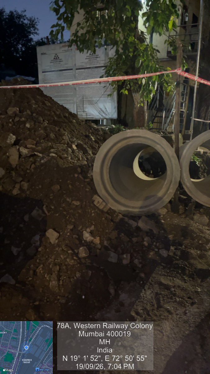 FernandoReedan's tweet photo. pipe-laying/excavation work without adequate safety barricades on a road being used by Ganpati devotees.
Why so emergency in laying the pipes is this just to please @andplofficial
@MTPHereToHelp @PranavAdani @AdaniOnline @AshwiniBhide @mybmcWardGN @mybmc @mybmcSWM @mybmcInfra @CPMumbaiPolice @MumbaiPolice @mybmcWardGN @mybmc #safety #Safety_First #GanpatiBappaMourya #devotees #emergency @mayor_mumbai @TawdeRitu @hussaindorewala @CMOMaharashtra @Dev_Fadnavis @mieknathshinde @SunetraA_Pawar #sra #adani #save #savedharavi
