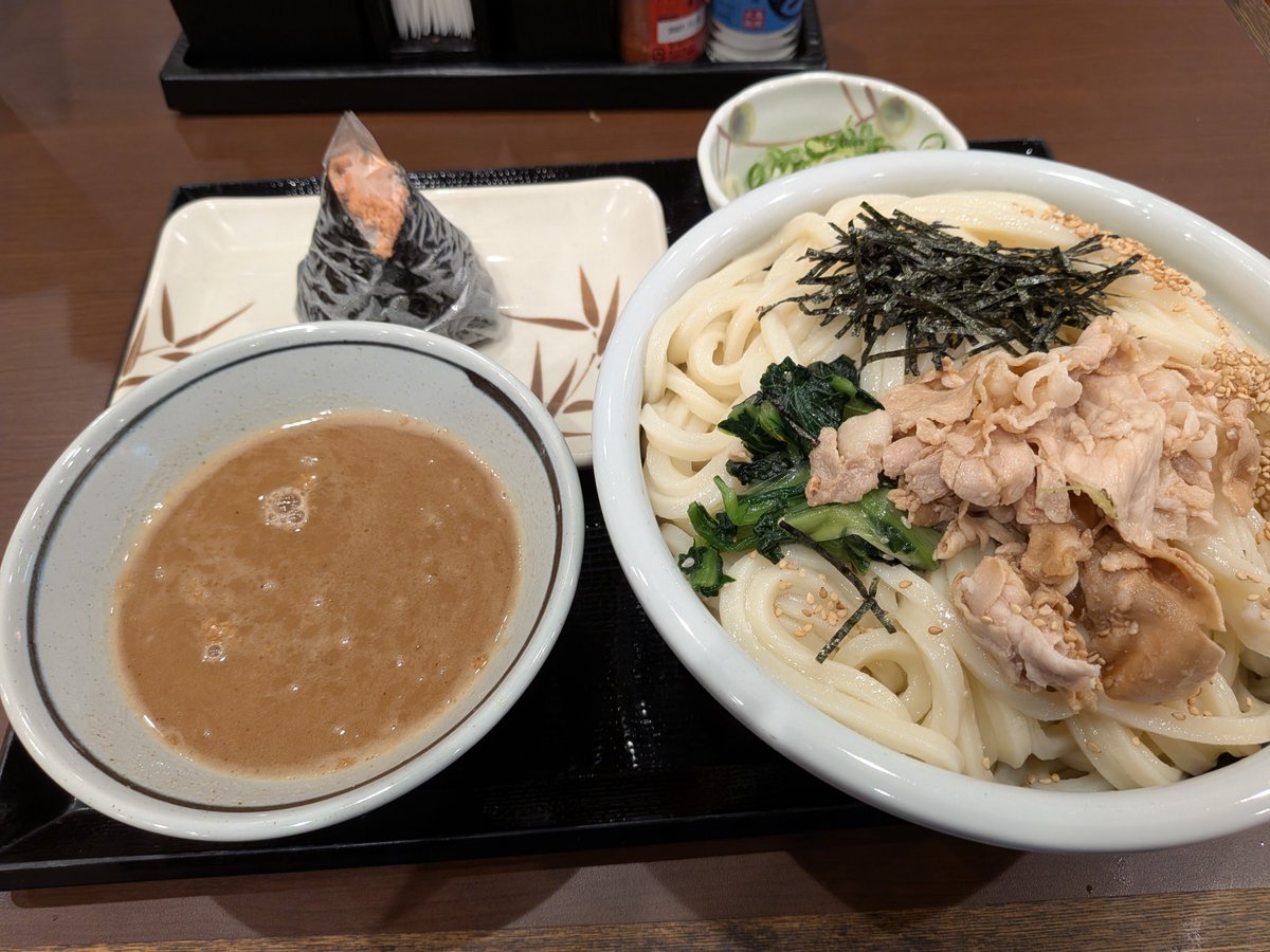tuuukooo55's tweet photo. 見てよ！！
揚げ物を食べていないの！！ダイエットしてるや〜ん。って思うでしょ！ https://t.co/PErgRKEiJi