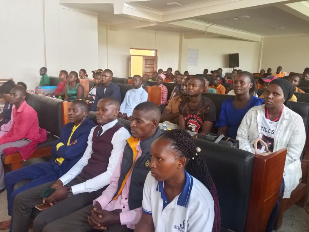 HonCadetBenja's tweet photo. As Rubirizi celebrated Youth Day, we launched the Rubirizi Youth SACCO,an important step toward youth empowerment,entrepreneurship and digital skills,i encourage our youth to embrace these opportunities, learn,save,access credit responsibly and build sustainable enterprises. https://t.co/rVkhXOHemZ