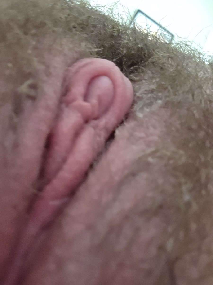bubblesdabun's tweet photo. give it a kiss please 🥺?

#femboy #chubby #bigclit #bottomgrowth #bush #bodyhair #butt https://t.co/ThsTa9jAnR