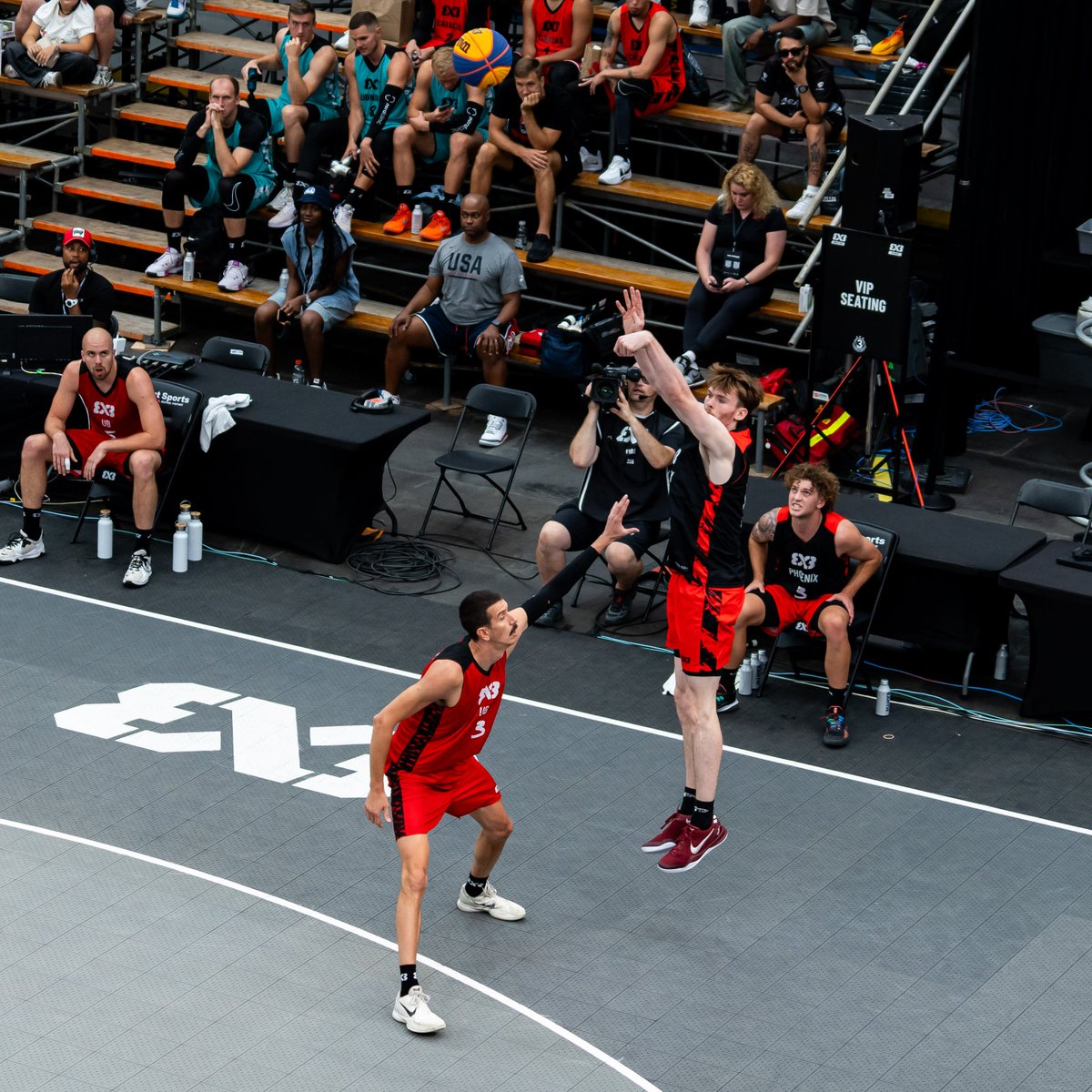 usab3x3's tweet photo. 🏛With Isaiah Brown, Max Murrell, Najeal Young &amp; Calvin Williams in the lineup, 🏛️ Team D.C. make its 3x3 season debut on American soil!

2:25 pm ET vs Los Angeles 🇺🇸
3:15 pm ET vs San Juan 🇵🇷

🏀 https://t.co/j488Ny0mcf
📺 https://t.co/GFUYfLmb1u
#3x3ChPhoenix https://t.co/Bhwea0iRyz