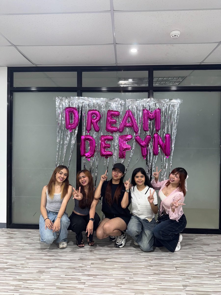 DEFY_ofc's tweet photo. [📷] 260919 | (PHOTO SERIES) 

Official Fandom Name; DE;FYN💗

Thank you so much for joining us on our Pre-Release Live Stream today! Abang abang na for 12AM👀

You are a STAR 💫

DE;FY The Pre-Debut Single 'DREAM'
➫ 2026.09.20 12MN

#DEFY #DE_FY #DEFY_DREAM https://t.co/8Ko90Q9xBg