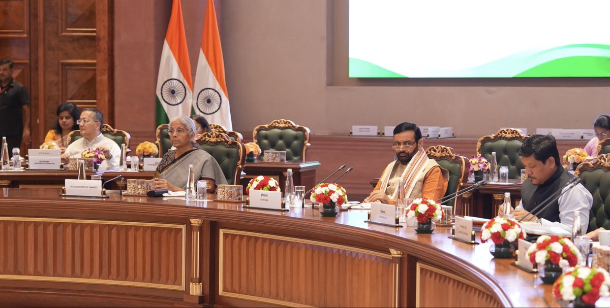FinMinIndia tweet picture