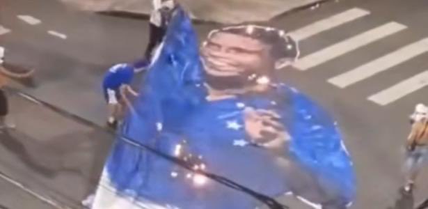 weelicosta's tweet photo. SEMPRE É IMPORTANTE LEMBRAR

O RONALDO QUE SAVOU O CRUZEIRO! https://t.co/8dGKWWQWp4