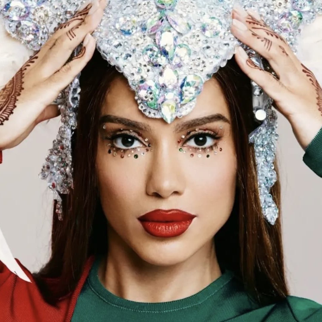 antmary_'s tweet photo. Camarotes da quadra da Grande Rio para a coroação de Anitta como rainha de bateria, que acontecerá amanhã, estão ESGOTADOS https://t.co/tSpWPARHZA