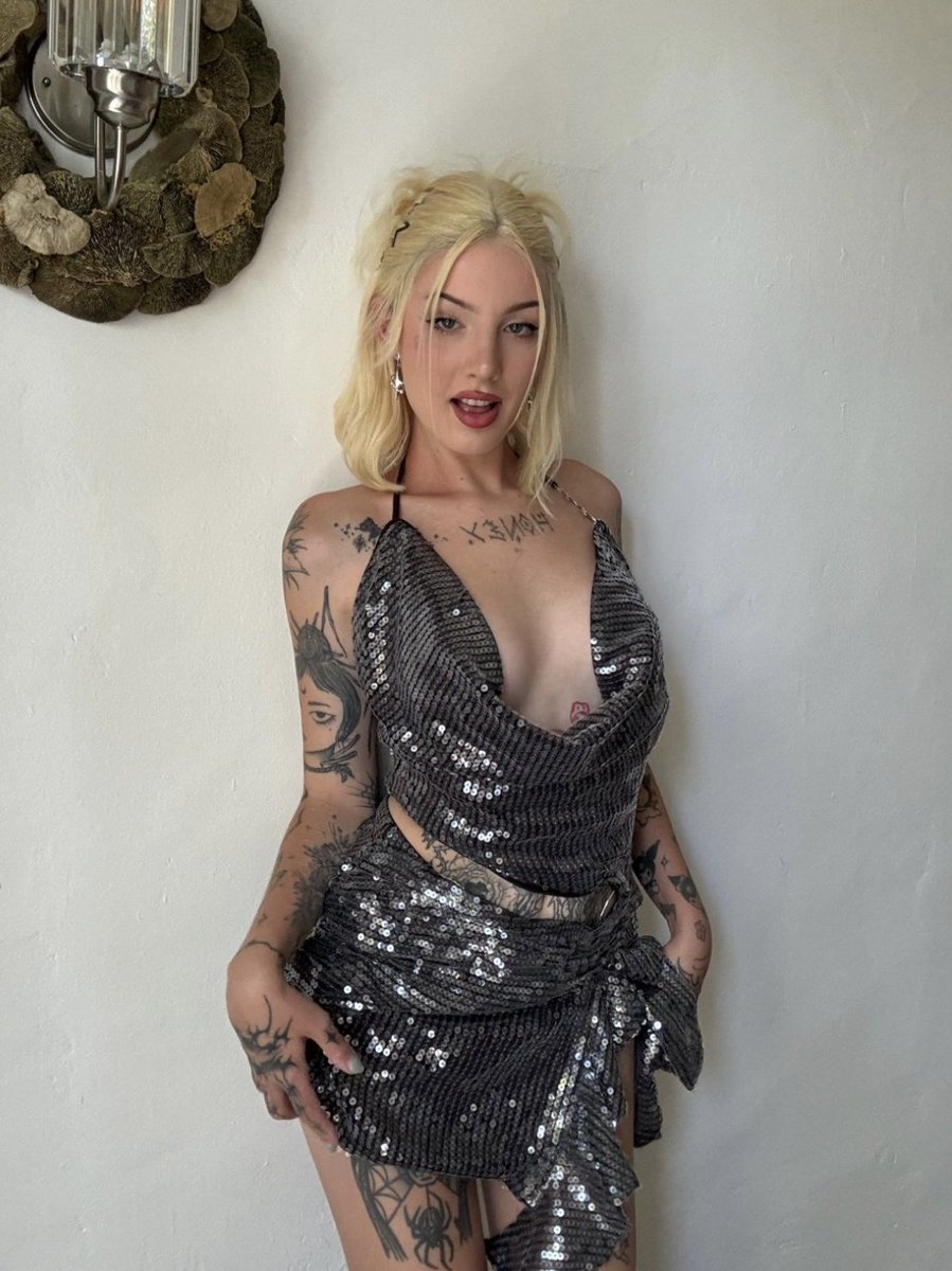 tgirllissa's tweet photo. Sexy and single 😈😜
How about you ? https://t.co/Y8y8srmSim