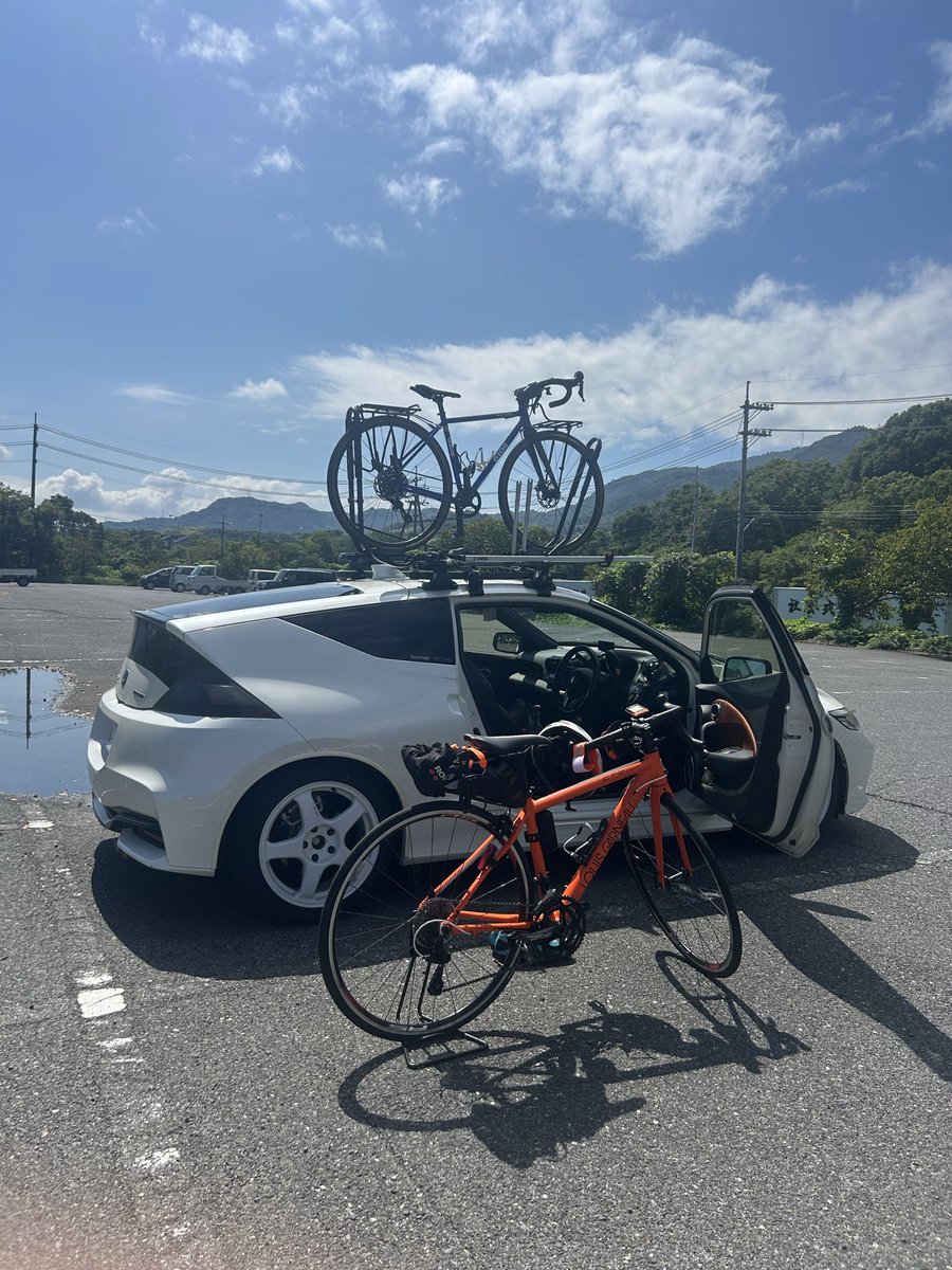 GRD_78's tweet photo. 大三島を1周したり（約42キロ）
途中でカフェによったり
温泉に行ったりして
今はチャリでキャンプしてる
ルイガノで1周してジオスのグラベルでキャンプ
新しいパーツや道具を使って前回より快適 https://t.co/ylu058Ccp7