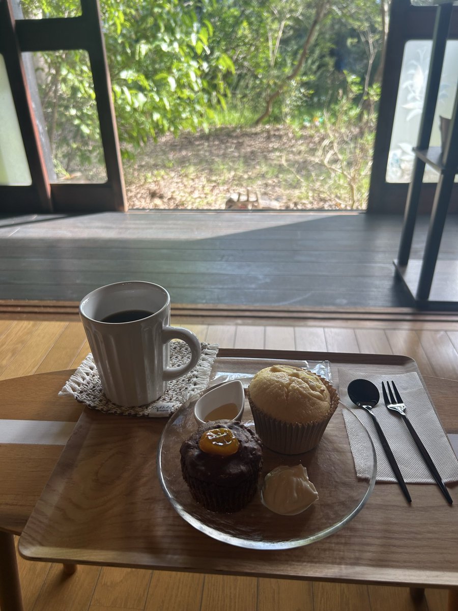 GRD_78's tweet photo. 大三島を1周したり（約42キロ）
途中でカフェによったり
温泉に行ったりして
今はチャリでキャンプしてる
ルイガノで1周してジオスのグラベルでキャンプ
新しいパーツや道具を使って前回より快適 https://t.co/ylu058Ccp7