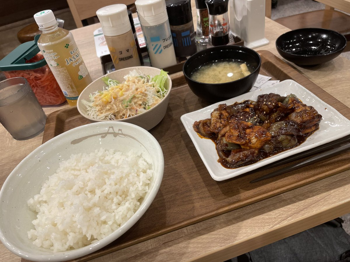 utatanetohru's tweet photo. ひとり打ち上げ♪(๑ᴖ◡ᴖ๑)♪ https://t.co/UwpXsvfZtd