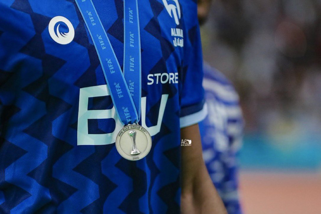 hfc_x6's tweet photo. لحظات لايمكن لأي مشجع لغير الهلال ان يعشيها https://t.co/tt8fYhHiND