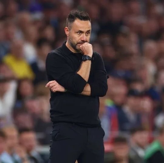 Admas12c's tweet photo. @brfootball 🚨 If Tottenham decides to sack Roberto De Zerbi, it will cost them €60million. https://t.co/IWhdftBI9b