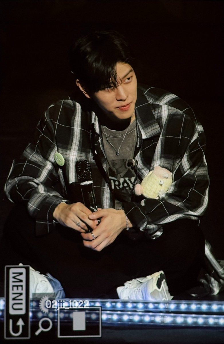 02jii_1022's tweet photo. 260919 RUN IT OSAKA Day 1

#승민 #Seungmin 
#스트레이키즈 #StrayKids https://t.co/1WGW7XZypt