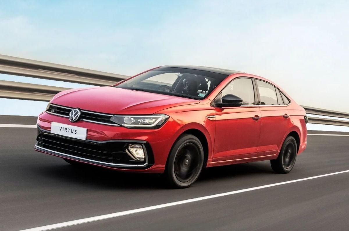 viralbhayani77's tweet photo. Volkswagen India launches Track Day Experiences (VWe) — first event Oct 10–11 at CoASTT Coimbatore for GTI, R-Line & GT owners. Registration Rs 2,500.
https://t.co/A8TYPnaolh
#CarsOfIndia #AutoNews #Volkswagen #VWIndia #TrackDay https://t.co/IvVtSes0V7