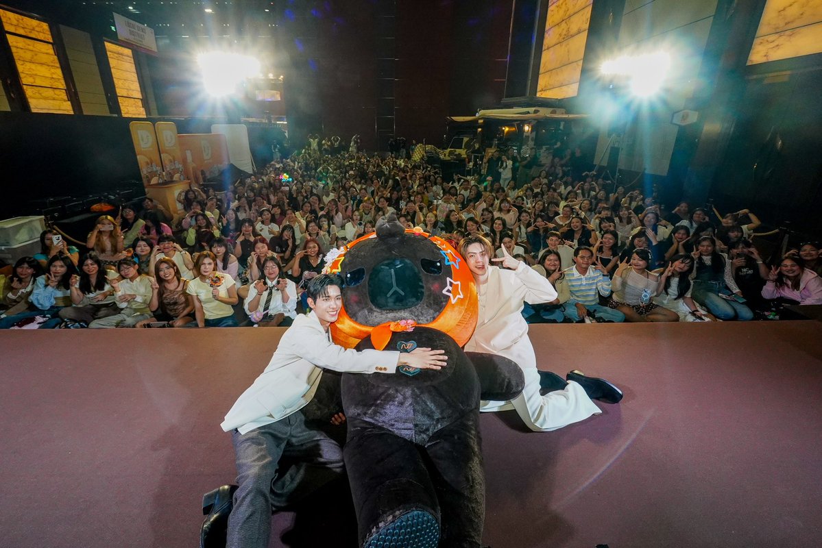 iconsiam's tweet photo. ภาพผู้ที่ได้รับสิทธิ์ Group Photo EXCLUSIVE COFFEE LOVER GUESTS กับ เน็ต-เจเจ

https://t.co/Y29S69iOh9

NETJJ ICON COFFEE 26 
#ICONICCRAFTCOFFEExNETJJ
#NetJJ #ICONICCRAFTCOFFEEEXPO #มหานครแห่งกาแฟไอคอนสยาม https://t.co/rnpZltrN5I