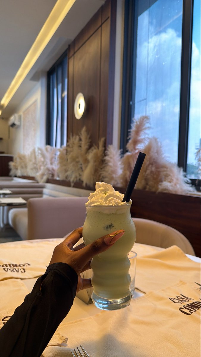 _sharoncole's tweet photo. Oh well, got my matcha. https://t.co/iMC4VQAmwS