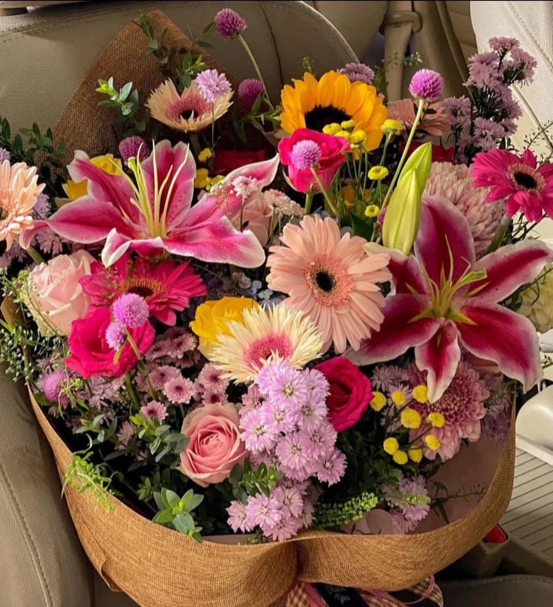 Flowersidmb's tweet photo. https://t.co/pix8MpolyN