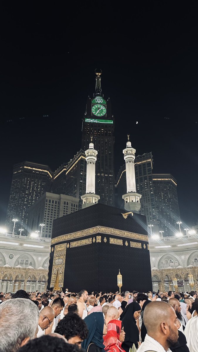 lovingrenjuen's tweet photo. ada yang mau nitip doa teman teman? aku sedang ber umroh, insyaallah tahajud di harom aku bacakan yaa🤍 boleh dm dan jangan lupa beri nama🥹✨ https://t.co/OrIoIe1clC