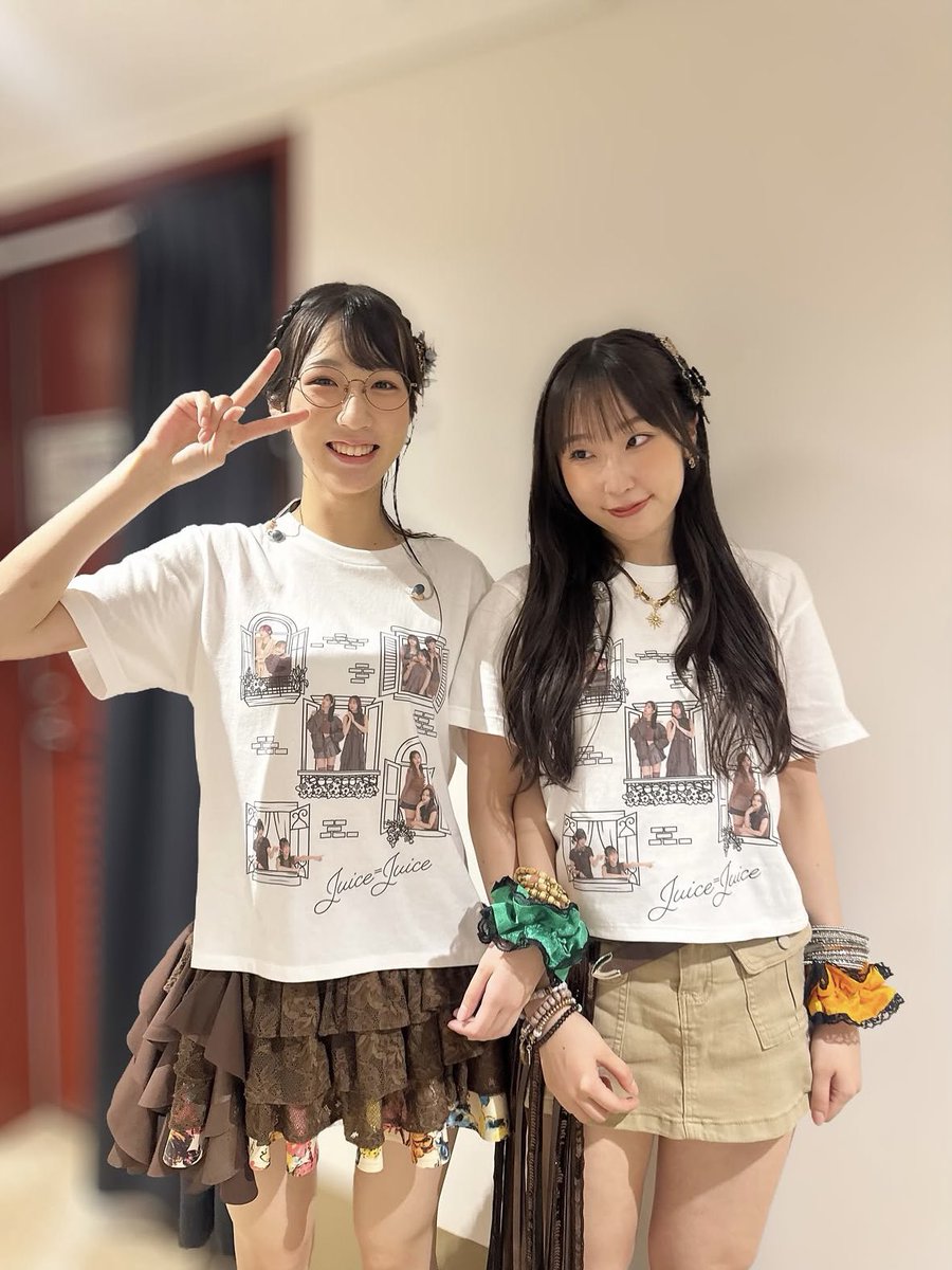 soiminJJ's tweet photo. るるちゃんが一番お姉さんになた後、彼女みたいに甘えてる姿を見れる未来があるとは予想できなかった🥹
しかも10歳年下の末っ子に🧡💚🧡💚 https://t.co/Qbsd62qCwm