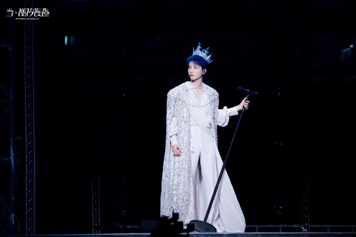 WangJunkai_GS's tweet photo. 我们迎来新的一天，所有等候都有了归处。我们又一次相聚在这里，只为你而来。 https://t.co/xv2f2qZt3q