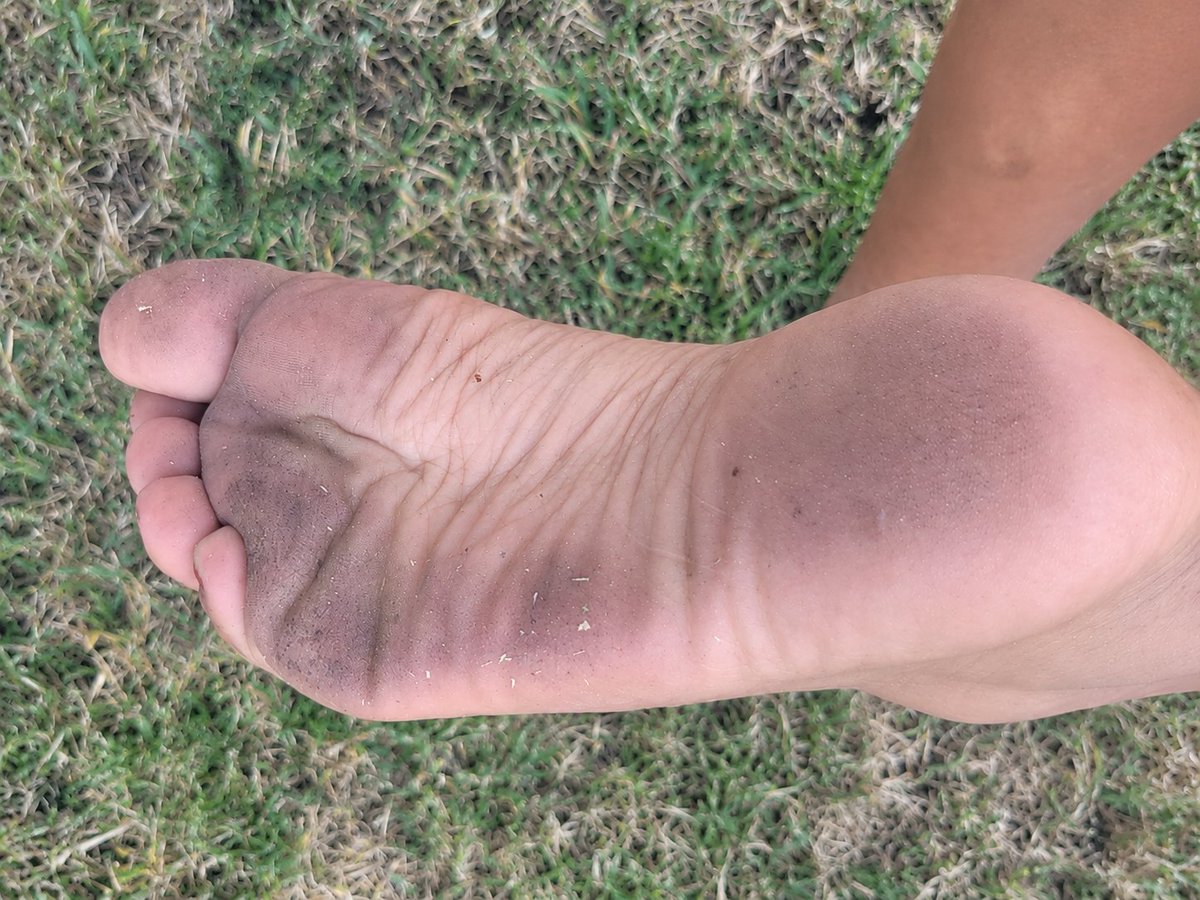 jellyfeeet's tweet photo. Morning scrunch 👣 

#feetworshi̇p #feet https://t.co/2UGIZfVgtk