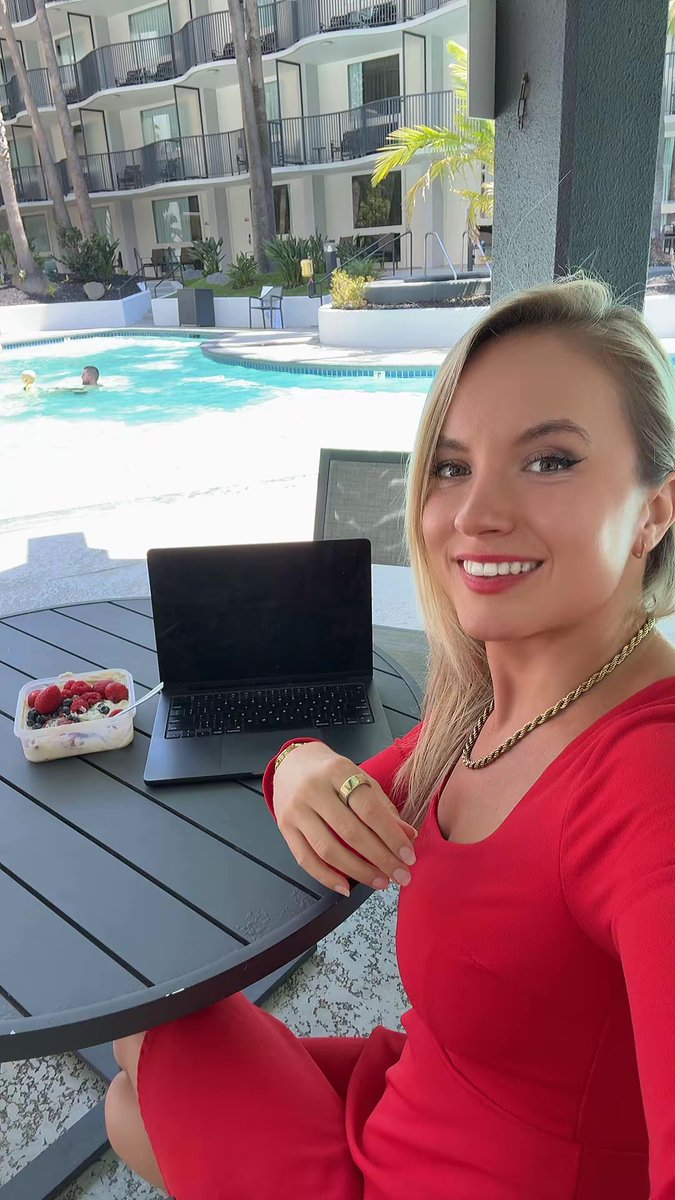 marieolivie's tweet photo. Which app has actually given you the BEST opportunities? 👀

X, LinkedIn, Instagram, TikTok or YouTube?

Not views. Not followers. Real opportunities. https://t.co/njjzlg0gKF