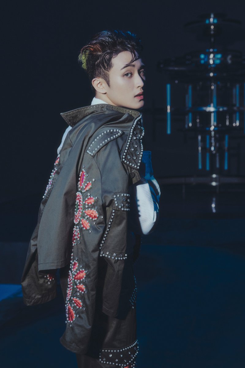 timetomkk's tweet photo. 230920 NCT 127 공계
‘Fact Check’ Chandelier ver.
#MARK

#마크 #MARKLEE https://t.co/Db67boQxs0