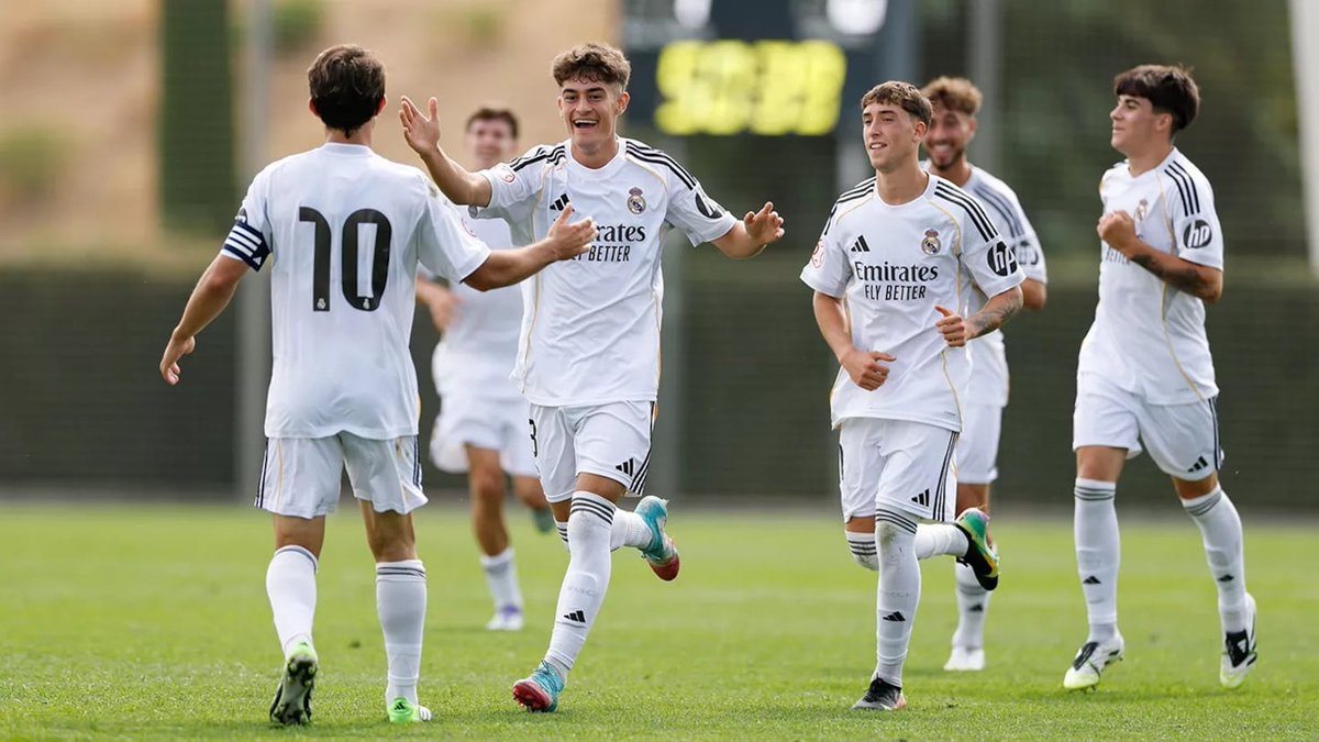 MadridXtra's tweet photo. 🚨 HISTORY: Juvenil A is the FIRST Spanish team to win all these trophies in the same year. 

• Intercontinental 
• Youth League 
• Copa de Campeones
• Liga https://t.co/Aal7QmULL4
