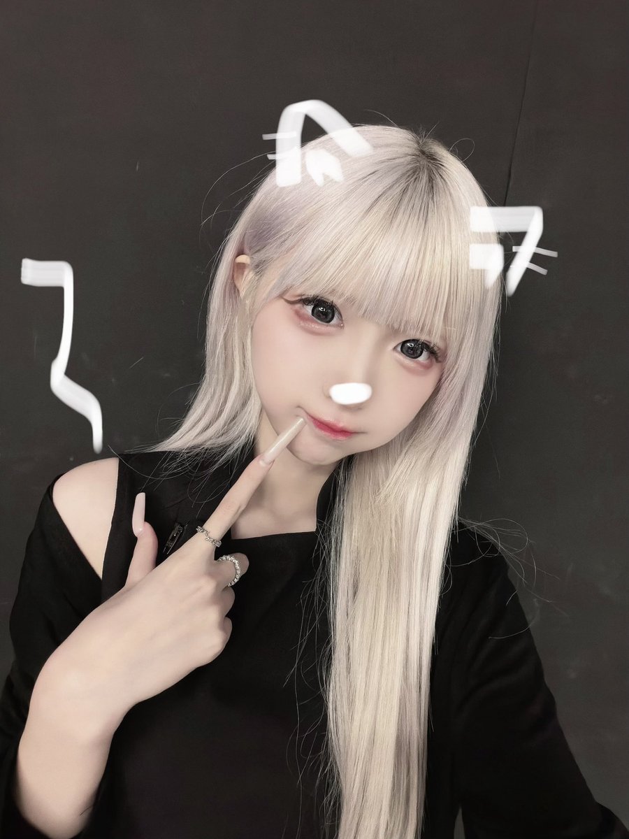 Nekiru_RAI's tweet photo. 2026.09.19. 「2026 DIA BIRTHDAY LIVE: Antifragile」

다이아 님의 생탄 라이브 출연했습니다!! 불러주셔서 감사해요😍🤍 
일주일은 참 긴 시간이규나,,, ㅜㅡㅜ 보고싶었어 내일도 꼭 만나고싶으다~~ 
내일은 성수!! 무전 야외 라이브입니다★★★
다들 많이 만나쟈 좋아해˙ꈊ˙

𝙽𝙴𝚇𝚃 𝙻𝙸𝚅𝙴 ➟ 26.09.20. 성수 에스팩토리. 🆓「SooSo Presents : FREE DAY」🆓