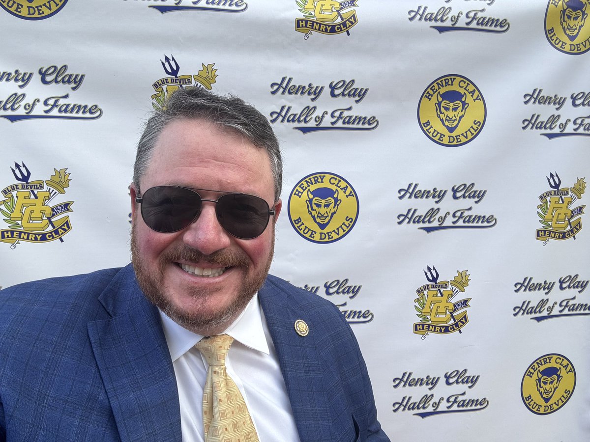 RepFine's tweet photo. Never did I expect to get inducted to the Hall of Fame of anything, but it was incredibly flattering to be invited back to Henry Clay High School to be inducted into their Hall of Fame!  

Grateful to all the teachers and administrators who made me who I am today! https://t.co/UMTw00TP8B