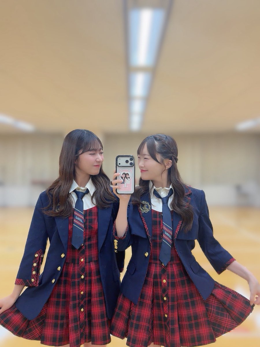 48Suzuha_16LOVE's tweet photo. 瑞葵ちゃん ､ おたんじょうびおめでとう 🎂♡

かわいいところと綺麗なところはもちろん
瑞葵ちゃんの人柄とか優しさとか温かさ 。
あとは ､ 気持ちの豊かさとかにいつも素敵って思う 🎀

もうすぐ10年 。いーーーっぱいの安心と
気持ちをそばに置いてくれてありがとう 🌟

これからもずっとAKB48で一緒にきらきらしようね 🌙

↓ ずんずっきー ､ 大人になったね 👭🏻🫶🏻💞