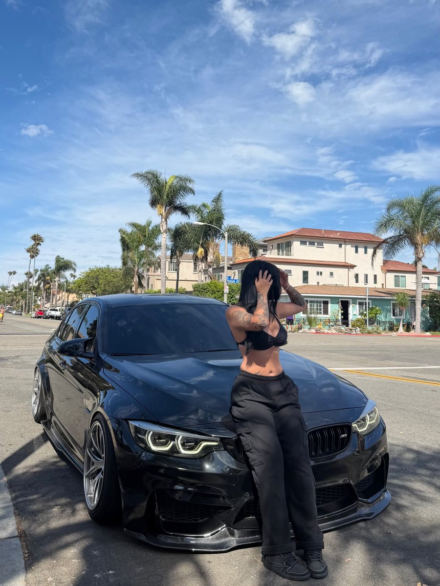 itsjustcassiie's tweet photo. New car https://t.co/Kzr1MTGMve