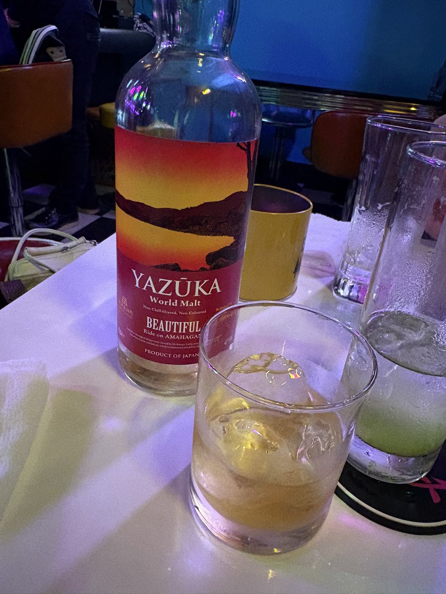 tym1228yk's tweet photo. 地元の飲み屋でまさかのYAZUKA発見して目玉飛び出るかと思った！マスター、ビリーバー！こんな近場で初めてあった🤭嬉し〜 https://t.co/xn2pMUoVjk