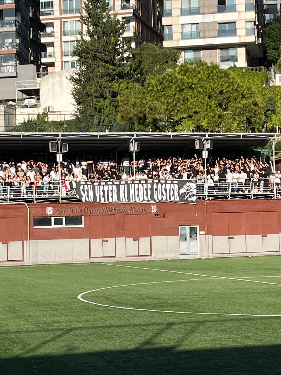 BESIKTASALLIESS's tweet photo. 19.09.2026
Beşiktaş JK - Fenerbahçe SK
👊🏻😎
#SenYeterkiHedefGöster https://t.co/bbW8rgFOAS