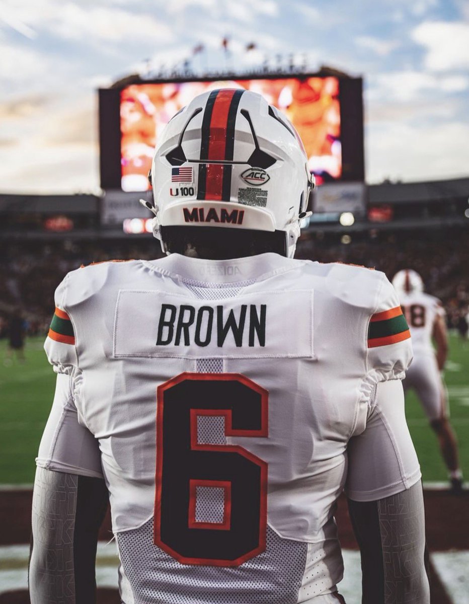 Canes_Chief's tweet photo. One of the falsehoods of the portal era.  

“𝐟𝐚𝐧𝐬 𝐰𝐨𝐧𝐭 𝐭𝐫𝐮𝐥𝐲 𝐚𝐜𝐜𝐞𝐩𝐭 𝐚 𝐭𝐫𝐚𝐧𝐬𝐟𝐞𝐫 𝐩𝐥𝐚𝐲𝐞𝐫 - 𝐥𝐢𝐤𝐞 𝐚 𝐫𝐞𝐜𝐫𝐮𝐢𝐭” 
—- 🐂💩

The love for #𝟔 right now debunks that.  

Get well Marty-B… 
we all ❤️ ya!  
@BrownCharmar https://t.co/iuPjia4x55