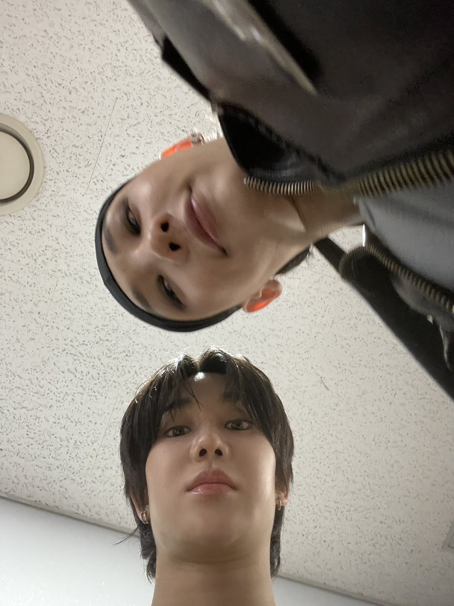 TNX_twt's tweet photo. 혁아 생일축하한다 귀염🎊🎉

#TNX #티엔엑스
#장현수 #HYUNSOO https://t.co/ECZhxq79CN