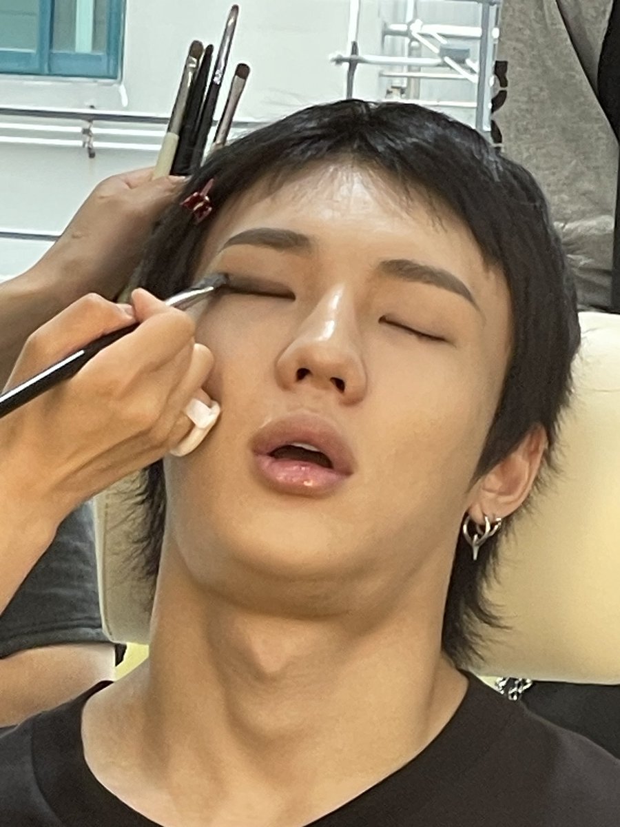TNX_twt's tweet photo. 혁아 생일축하한다 귀염🎊🎉

#TNX #티엔엑스
#장현수 #HYUNSOO https://t.co/ECZhxq79CN
