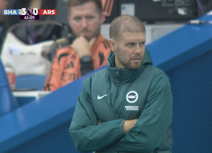 TouchlineX's tweet photo. 🚨🗣️ 𝗡𝗘𝗪: Brighton fans are singing ANOTHER song:

"You're having a laugh, you're having a laaaaaaugh, CHAMPIONS OF ENGLAND, YOU'RE HAVING A LAUGH!" 😂 https://t.co/3xcNsUEsb6