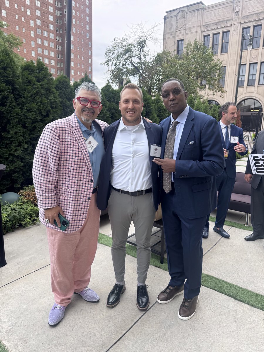 Detroit_WBB's tweet photo. Evening with the Titans 2.0 was a great success! Shout out all of our family and friends who came to support. Special shout out to these organizations for their support of our Women’s Basketball program! 🏀⚔️
#detroitmercywbb #titanupp https://t.co/G4AUbWi7hQ