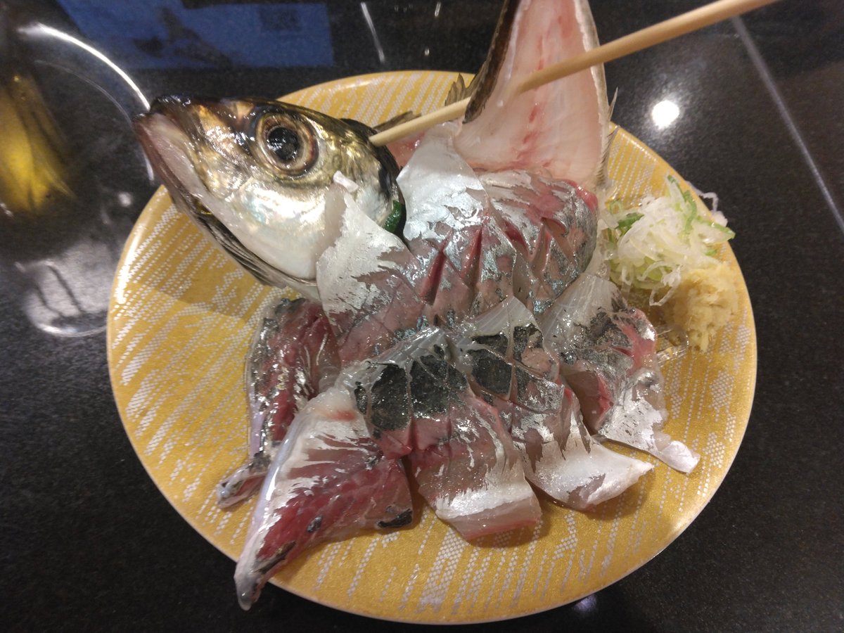 Mabo_chiba's tweet photo. 船橋の活
まじ最高✨✨(^-^*)
新鮮って価値ですね。
生き物を食べること、その命を食べて僕らは生かされてます。
神様に感謝です。

＃活
＃船橋活
＃寿司
＃お寿司
＃海鮮
#回し寿司活 
＃回転寿司活美登利 https://t.co/aFpLObVKC8