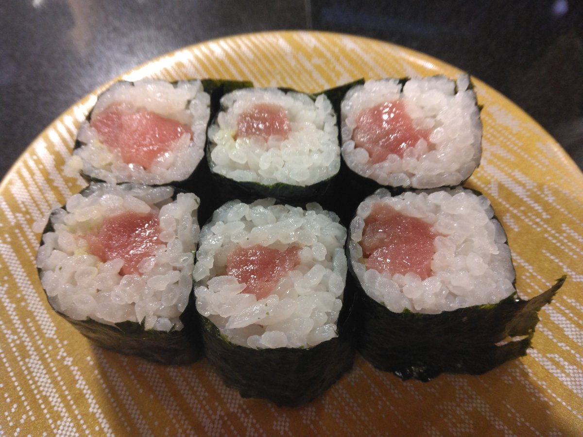 Mabo_chiba's tweet photo. 船橋の活
まじ最高✨✨(^-^*)
新鮮って価値ですね。
生き物を食べること、その命を食べて僕らは生かされてます。
神様に感謝です。

＃活
＃船橋活
＃寿司
＃お寿司
＃海鮮
#回し寿司活 
＃回転寿司活美登利 https://t.co/aFpLObVKC8